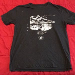 Men’s Huarache Tee